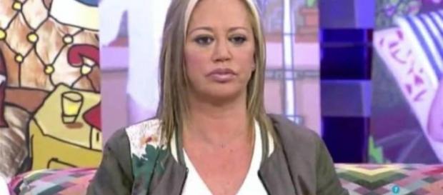 Belén Esteban: 'explota' su 'silicona' en pleno plató de Sálvame Belén Esteban: 'explota' su 'silicona' en pleno plató de Sálvame