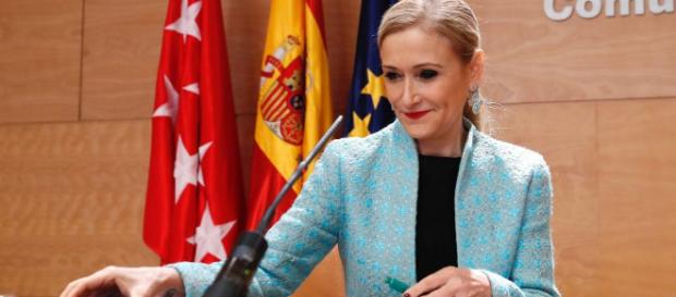 Más de 50.000 personas piden que Cifuentes haga público su Trabajo ... - elboletin.com Más de 50.000 personas piden que Cifuentes haga público su Trabajo ... - elboletin.com
