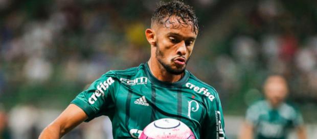 Scarpa em um jogo pelo alviverde da capital Scarpa em um jogo pelo alviverde da capital