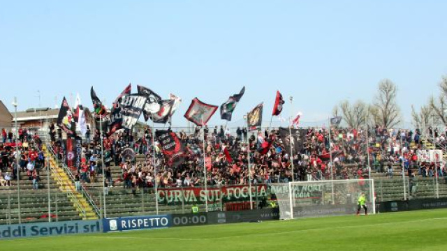 I tifosi del Foggia presenti allo "Zini" di Cremona