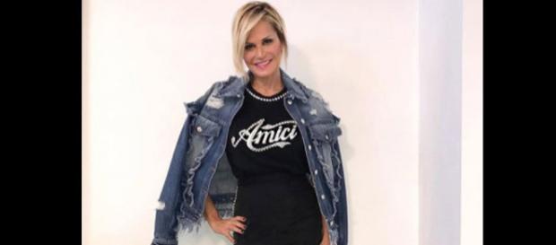 Simona Ventura entra nella giuria di Amici 2018 Simona Ventura entra nella giuria di Amici 2018