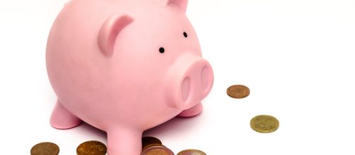 3 easy ways to make your piggy bank grow in 2018 (Photo via: Pexels.com)