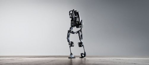 Exoskeleton full body suit. - [Image via: Ekso Bionics on Fickr]