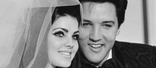Priscilla Presley: "Elvis si è tolto la vita. Sapeva cosa faceva ... - msn.com