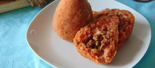 Arancini di riso alla siciliana Arancini di riso alla siciliana