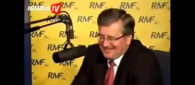 Bronisław Komorowski o Smoleńsku (youtube.com). Bronisław Komorowski o Smoleńsku (youtube.com).