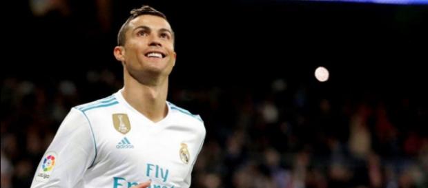 Cristiano Ronaldo tira a matar: “Tiene dorsal” (o el fichaje más ... - diariogol.com Cristiano Ronaldo tira a matar: “Tiene dorsal” (o el fichaje más ... - diariogol.com