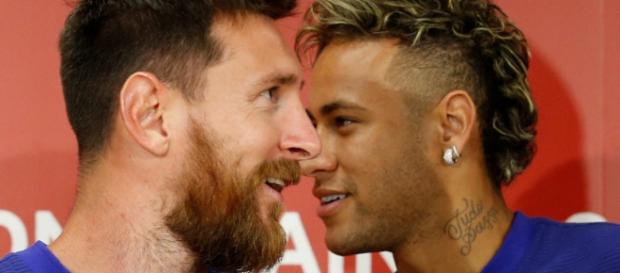 L'énigmatique message de Neymar avec Messi (photo:butfootballclub.fr) L'énigmatique message de Neymar avec Messi (photo:butfootballclub.fr)
