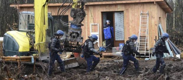 Notre-Dame-des-Landes. Des policiers s'inquiètent de l'évacuation - ouest-france.fr Notre-Dame-des-Landes. Des policiers s'inquiètent de l'évacuation - ouest-france.fr