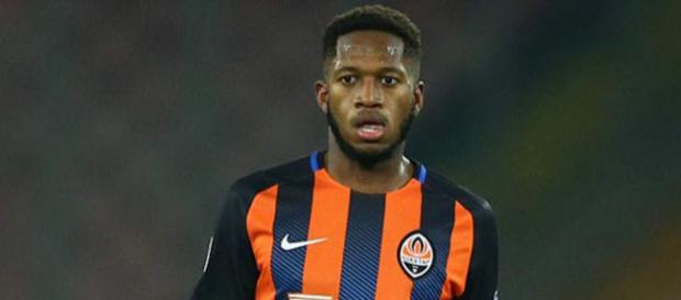 Un milieu du Shakhtar Donetsk dans le viseur du PSG et de Manchester United ! Un milieu du Shakhtar Donetsk dans le viseur du PSG et de Manchester United !