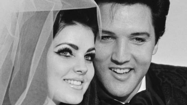 Priscilla Presley: "Elvis si è tolto la vita. Sapeva cosa faceva ... - msn.com