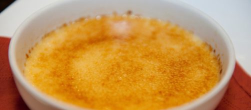 Crème brûlée (Image via Hcdeharder/Pixabay)