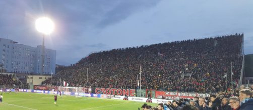 I tifosi della Curva Sud di Crotone.