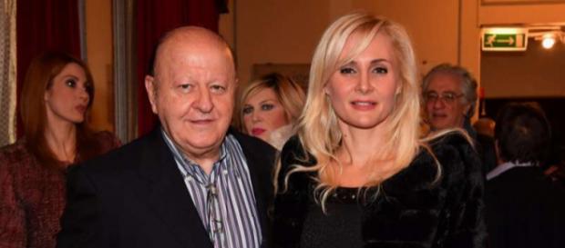 Loredana De Nardis: la sua rettifica sulla fine della relazione con Massimo Boldi. Loredana De Nardis: la sua rettifica sulla fine della relazione con Massimo Boldi.
