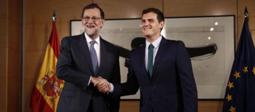 A Rajoy poco le importa la amenaza de Rivera