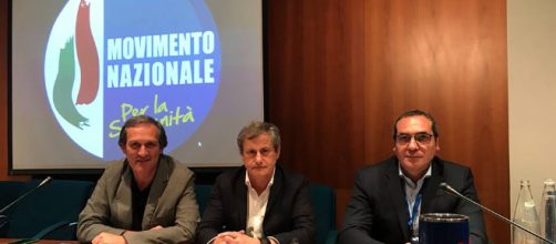 A sx, Roberto Menia, Presidente Mns. Accanto a lui, al centro Gianni Alemanno, segretario del partito, e Marco Cerreto, portavoce nazionale.