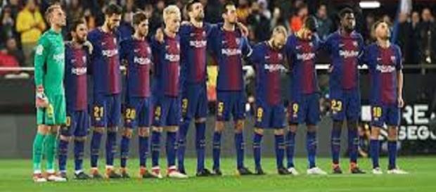 El Barcelona busca reforzar su plantilla El Barcelona busca reforzar su plantilla