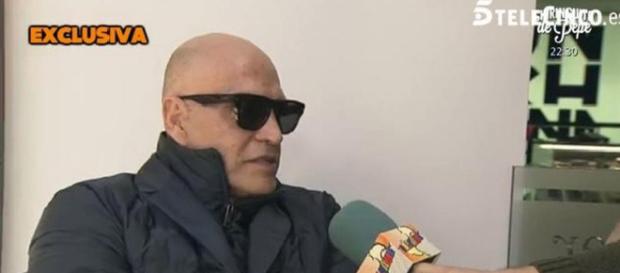 Kiko Matamoros atiza a Belén Esteban. Kiko Matamoros atiza a Belén Esteban.