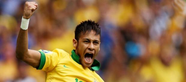 Neymar é um dos poucos grandes craques que marcaram gol em sua estreia pela equipe principal da Seleção Brasileira. Neymar é um dos poucos grandes craques que marcaram gol em sua estreia pela equipe principal da Seleção Brasileira.