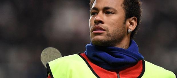Neymar pone cinco condiciones a Florentino Pérez para ir al Real Neymar pone cinco condiciones a Florentino Pérez para ir al Real