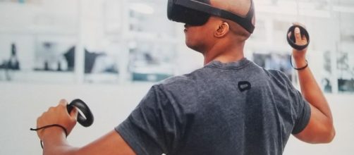 Facebook se mofa del ultimo diseño de la serie VR ( Oculus Half Dome)
