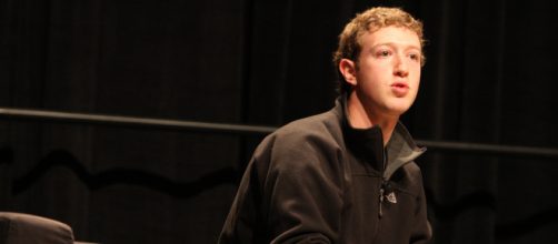 Facebook, Zuckerberg prosegue il rinnovamento (Ph. Wikimedia Commons - Brian Solis)