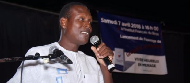 Grégoire Sowadan au lancement de son livre ''Vivre heureux en Ménage" Grégoire Sowadan au lancement de son livre ''Vivre heureux en Ménage"