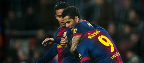 Daniel Alves and Thiago Alcantara Photos Photos - FC Barcelona v ... - zimbio.com