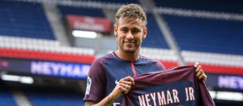 La presentación de Neymar como nuevo jugador del PSG, en imágenes ... - mundodeportivo.com