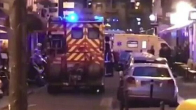 L'attentato &egrave; avvenuto a Parigi. Ucciso l'aggressore