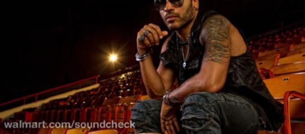 Lenny Kravitz - Image credit - Walmart soundcheck via Lunchbox LP | Flickr Lenny Kravitz - Image credit - Walmart soundcheck via Lunchbox LP | Flickr