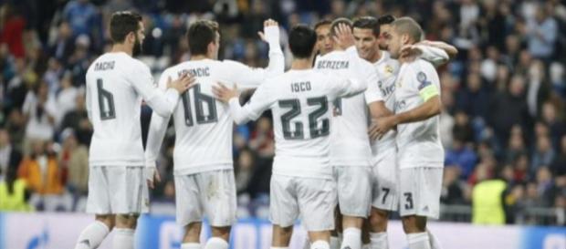 Mercato : Ce grand nom du Real Madrid qui appelle Neymar à le rejoindre ! Mercato : Ce grand nom du Real Madrid qui appelle Neymar à le rejoindre !