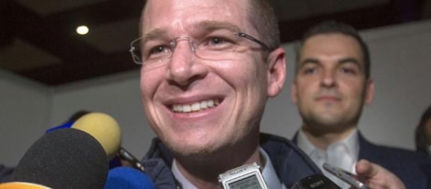 Acusación en mi contra es “de risa loca”: Ricardo Anaya · Antena ... - antenasanluis.mx Acusación en mi contra es “de risa loca”: Ricardo Anaya · Antena ... - antenasanluis.mx
