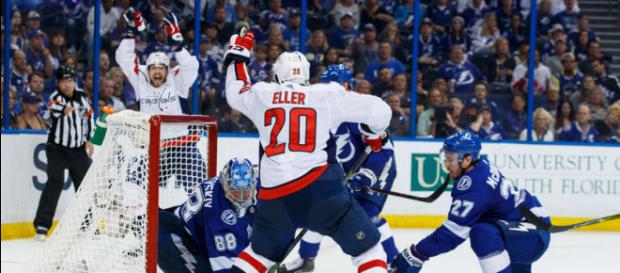 Eller tuvo un gol clave en el partido 2. NHL.com. Eller tuvo un gol clave en el partido 2. NHL.com.