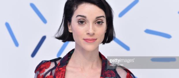 Fotos e imágenes de St. Vincent & Peroni Nastro Azzurro Unveil ... - gettyimages.es Fotos e imágenes de St. Vincent & Peroni Nastro Azzurro Unveil ... - gettyimages.es