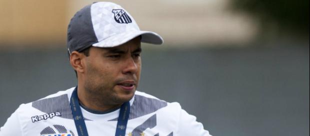 Jair discordou do protesto dos torcedores Jair discordou do protesto dos torcedores
