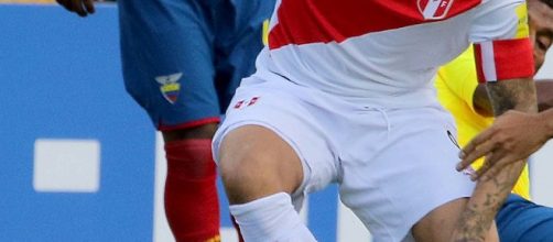 Peru captain Paolo Guerrero in action against Ecuador in the South America World Cup qualifiers. Courtesy: Agencia de Noticias Andes/ Wikimedia