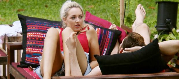 Bachelor in Paradise: Eine zweite Chance für Oliver von Carolin findet Kattia Vides absurd - Foto: MG RTL D Bachelor in Paradise: Eine zweite Chance für Oliver von Carolin findet Kattia Vides absurd - Foto: MG RTL D