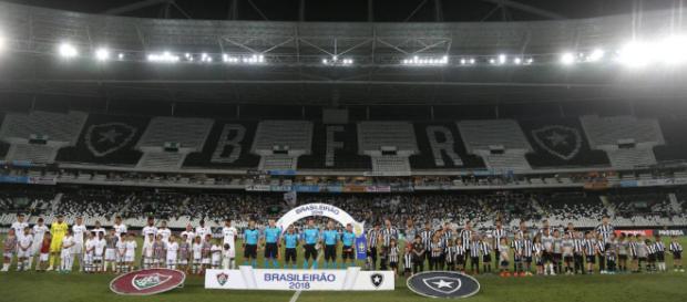 Botafogo x Fluminense, primeiro turno do Brasileirão de 2018. (foto reprodução). Botafogo x Fluminense, primeiro turno do Brasileirão de 2018. (foto reprodução).