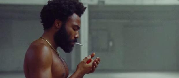Childish Gambino e il suo nuovo video "This is America" Childish Gambino e il suo nuovo video "This is America"