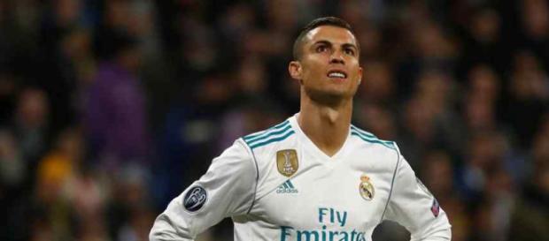 Cristiano Ronaldo está atento ao que se passa no Real Cristiano Ronaldo está atento ao que se passa no Real