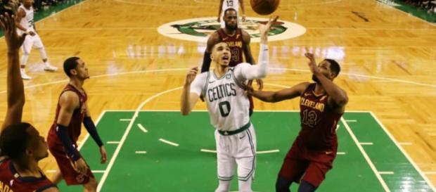 NBA: Boston ramène Cleveland et LeBron James sur terre - lanouvellerepublique.fr NBA: Boston ramène Cleveland et LeBron James sur terre - lanouvellerepublique.fr