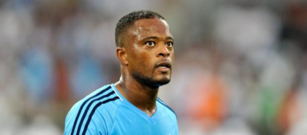OM - Mercato : Patrice Evra aurait déjà trouvé preneur en Italie ... - butfootballclub.fr OM - Mercato : Patrice Evra aurait déjà trouvé preneur en Italie ... - butfootballclub.fr