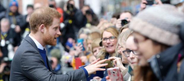 Prince Harry and Ms. Markle visit Belfast’s Crown Liquor Saloon (Image credit – North Ireland Office, Wikimedia Commons) Prince Harry and Ms. Markle visit Belfast’s Crown Liquor Saloon (Image credit – North Ireland Office, Wikimedia Commons)