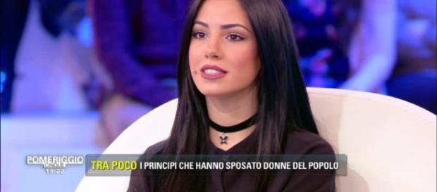 Uomini e Donne gossip, Giulia De Lellis fidanzata? Uomini e Donne gossip, Giulia De Lellis fidanzata?