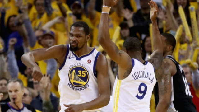 NBA: Warriors et Sixers en demies de Conférence, Spurs et Heat à ... - bfmtv.com