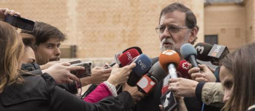 Rajoy se cita en La Moncloa con Sánchez y Rivera para analizar la ... - elpais.com