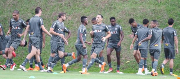 Atlético tenta aproveitar embalo no Brasileirão em jogo contra a Chapecoense Atlético tenta aproveitar embalo no Brasileirão em jogo contra a Chapecoense