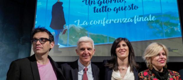 Da sinistra: il direttore Lagioia, il presidente Bray, la sindaca Appendino e l'Assessora alla cultura Parigi Da sinistra: il direttore Lagioia, il presidente Bray, la sindaca Appendino e l'Assessora alla cultura Parigi