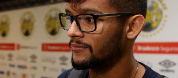 Fluminense quita dívidas com Gustavo Scarpa e aguarda decisão da Justiça Fluminense quita dívidas com Gustavo Scarpa e aguarda decisão da Justiça